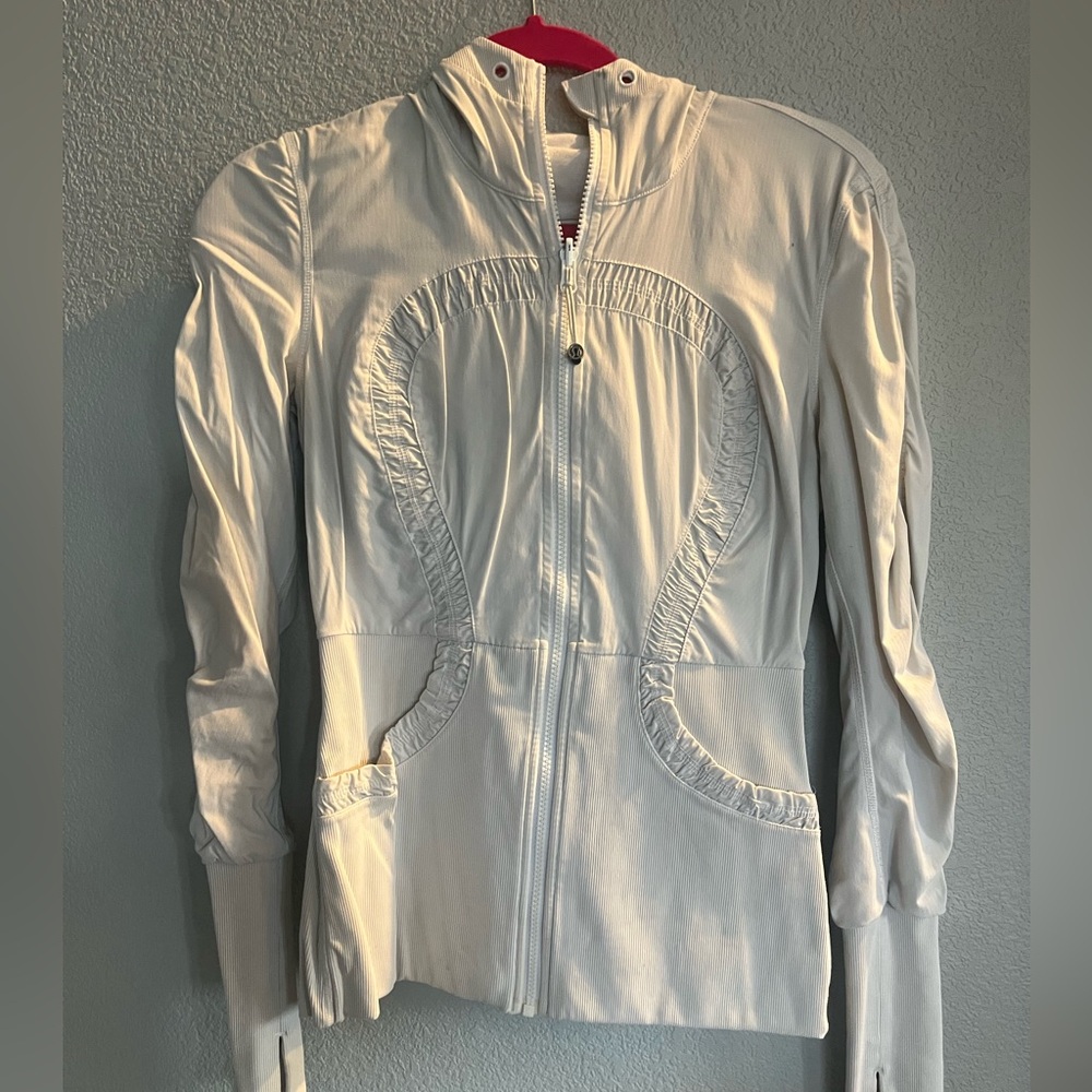 Lululemon size 6 dance studio jacket